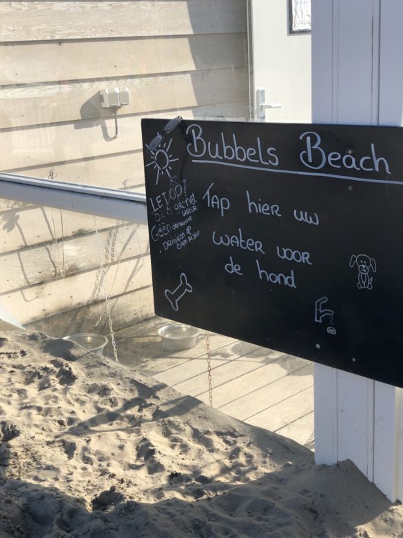 Bubbles Beach - Schild