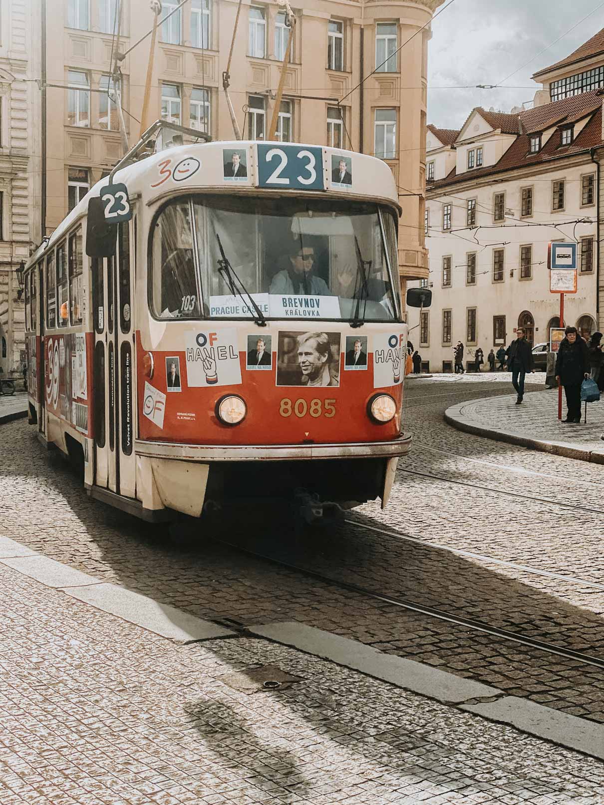 Nostalgiestraßenbahn Nr. 23 in Prag